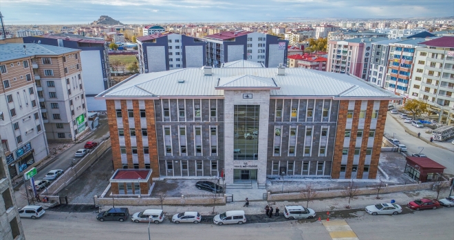 Van Müftülüğü yeni binasına taşındı