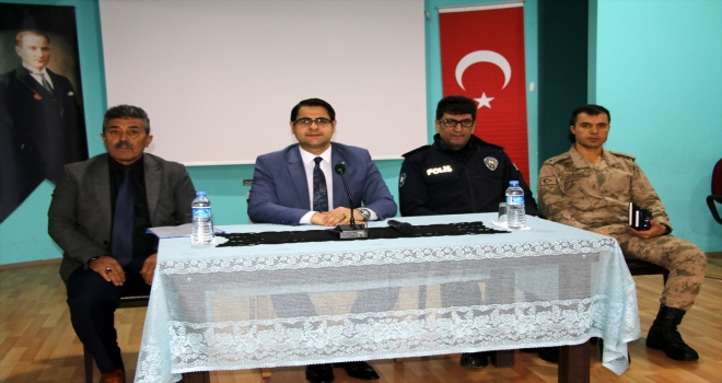 Kaymakam Özdemir, okul müdürleriyle buluştu