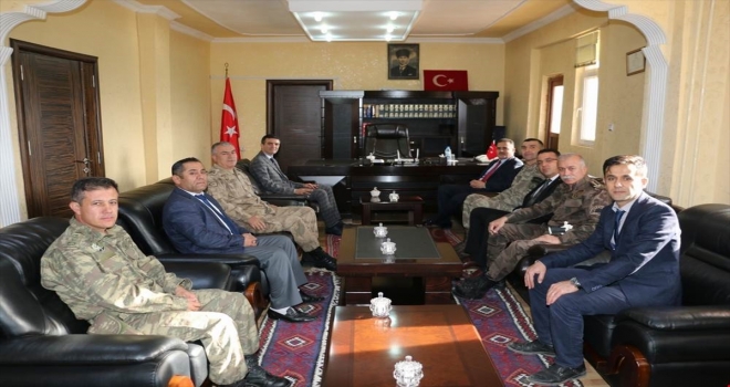 Vali Akbıyıktan Derecik ziyareti