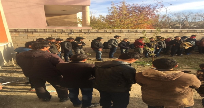 Vanda 138 düzensiz göçmen yakalandı