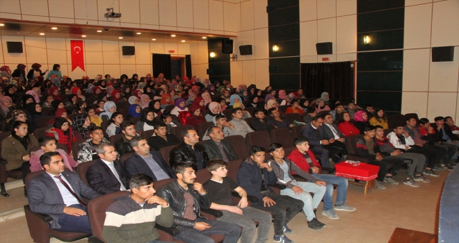 Yazarlar, Hizanlı öğrencilerle buluştu