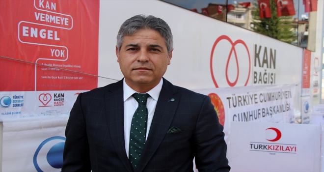 Elazığda engellilerden kan bağışı 