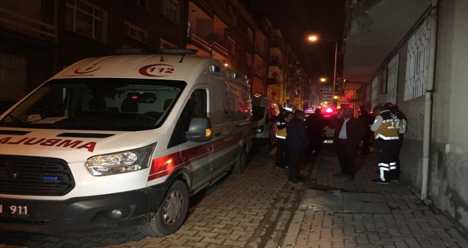 Elazığda bir doktor öğrenci evinde bıçaklanarak öldürüldü