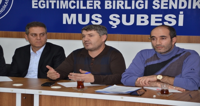 Muşta EğitimBirSen divan toplantısı yapıldı