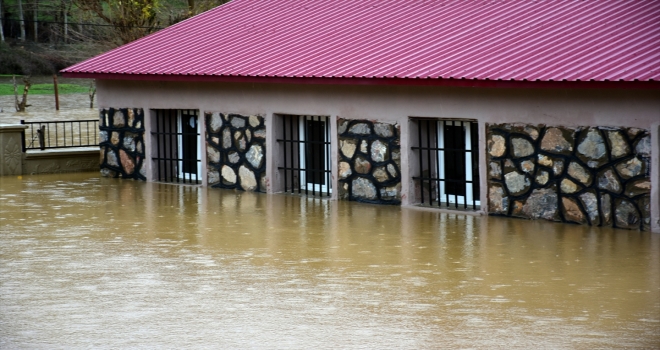 Bitliste şiddetli yağış