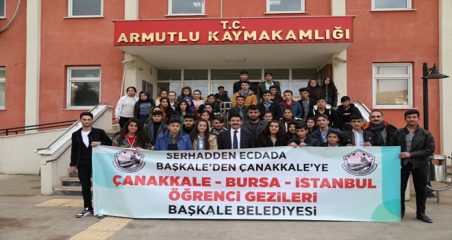Başkaleli öğreciler Kaymakam Öztürkü ziyaret etti