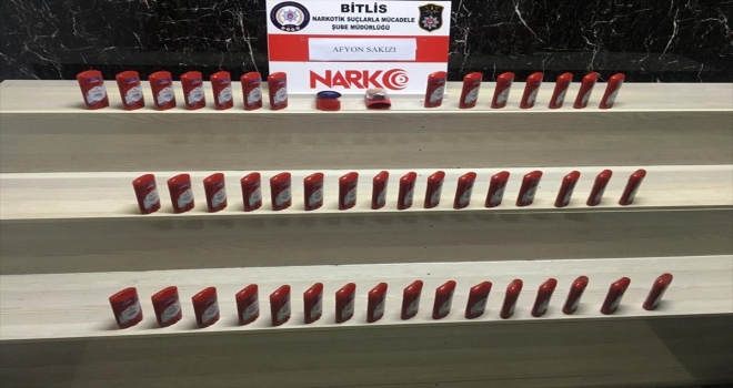 Bitliste kozmetik süsü verilen afyon sakızı ele geçirildi