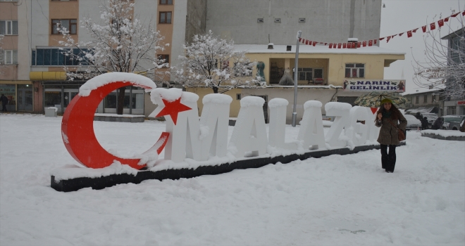 Malazgirtte kar yağışı 