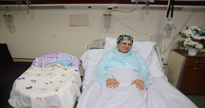 Yeni yılının ilk bebeğine İstiklal şairi Mehmet Akifin ismi verildi