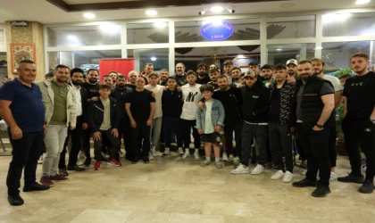 Anagold 24Erzincanspor Erokspor maçı öncesi yemekte buluştu