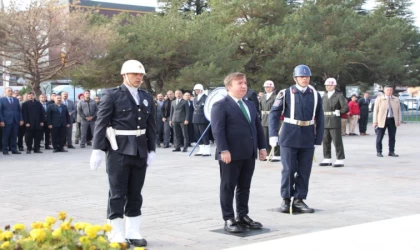 10 Kasım Atatürk'ü anma töreni yapıldı
