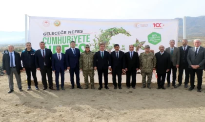 80 İl'den Ağaçlar Topraklarıyla Geldi, Erzincan’da dikildi