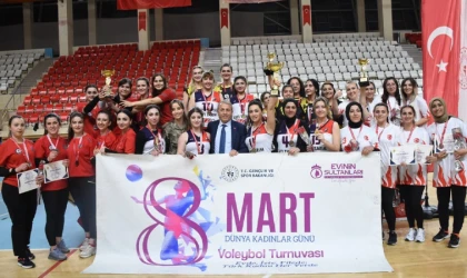 8 Mart Dünya Kadınlar Gününde 'Evinin Sultanları' voleybol turnuvası