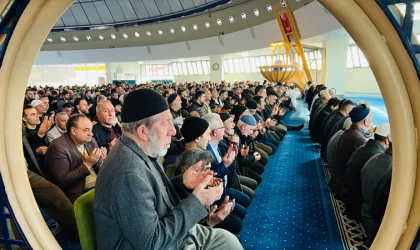 Bayram Namazında Camiler doldu taştı