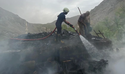 Kemaliye, Balkırı Köyünde Yangın