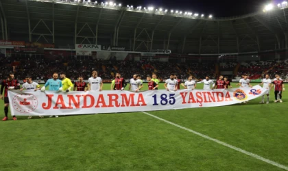 Jandarma Erzincanspor’un Yanında