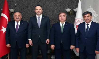 Bakan Bayraktar’a Ziyaret