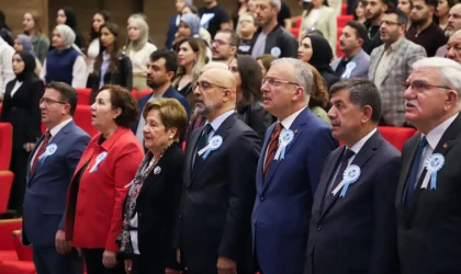 Eczacılık Fakültesi Akreditasyon Belgesi Takdim Töreni Düzenlendi