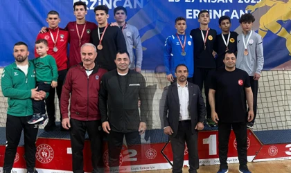 Güreşçilerimiz Türkiye Finallerine Katılma Hakkı Kazandı