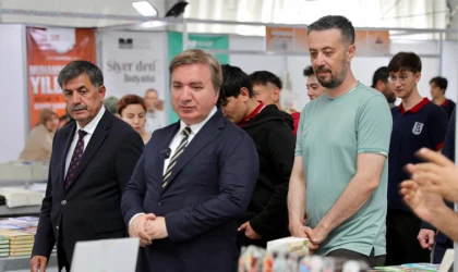 Vali Aydoğdu ve Başkan Aksun’dan Kitap Fuarına Ziyaret