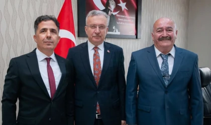 EBYÜ Eğitim Fakültesinde Görev Değişimi