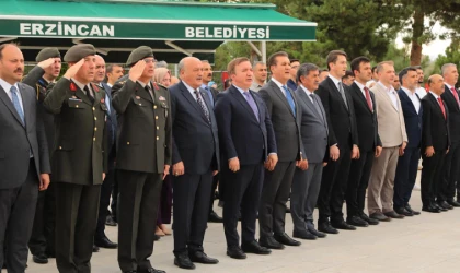 Garnizon Şehitliğinde Anma Programı