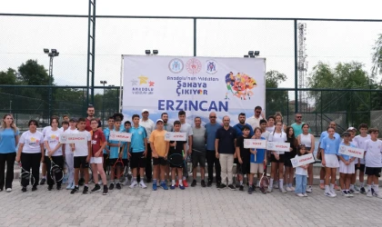 Erzincan'da Analig Tenis heyecanı başladı
