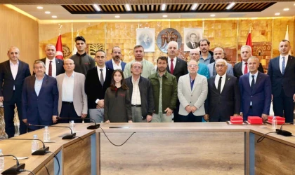 Vali Aydoğdu, Ahilik Haftası Dolayısıyla Esnaf ve Sanatkârları Kabul Etti