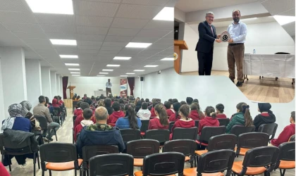İlahiyatçı Yazar Ahmet Bulut, Erzincan’da Öğrencilerle Buluştu