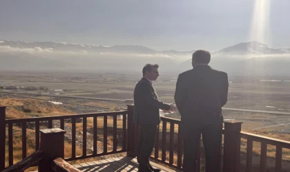 Kaymakam Karadağ’dan Altıntepe Höyüğü’nde İnceleme Ziyareti