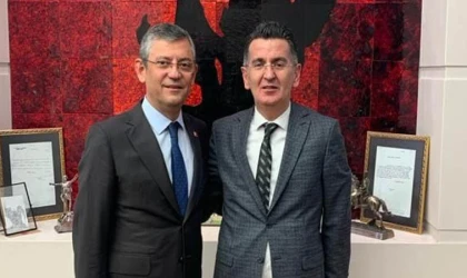 CHP Erzincan İl Başkanı Yalçın Tanrıverdi ve Yönetimi Görevden Alındı