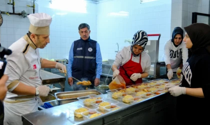 Erzincan Belediyesi’nden İhtiyaç Sahiplerine İftar Hizmeti