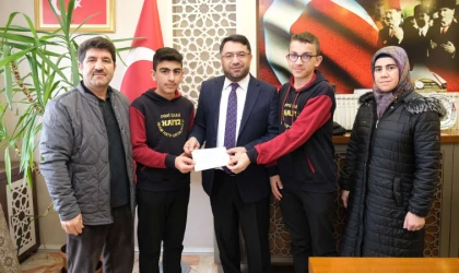 Pir-i Sami Hafız İmam Hatip Ortaokulu’ndan Gazze İçin Kermes