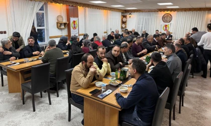 EGC'nin Organizasyonunda Gazeteciler, İftar Sofrasında Buluştu