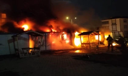 Başbağlar Mahallesi’nde Konteyner Yangını