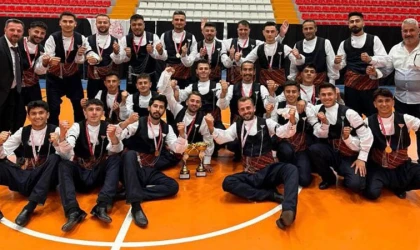 EBYÜ'de Halk Oyunları yarışması