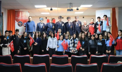 Erzincan’da “Vatan ve Kahramanlık Buluşmaları” Duygu Dolu Anlara Sahne Oldu