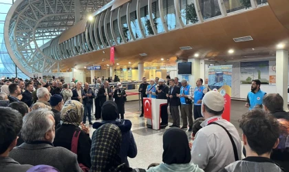 Erzincan’dan 192 Hacı Adayı Dualarla Mukaddes Topraklara Uğurlandı