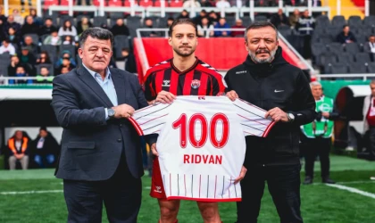 Rıdvan Türker’den 24 Erzincanspor’da 100. Maç Gururu