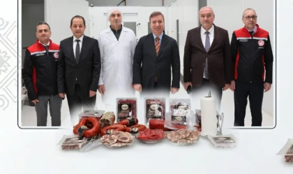 Vali Aydoğdu’dan Et Ürünleri Tesisi’ne Ziyaret