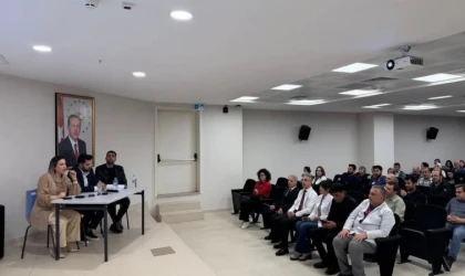 Erzincan’da Sağlık Personeline Mesleki Sorumluluk Eğitimi