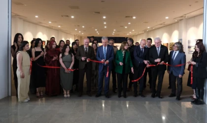 Rektör Levent, Mezuniyet Sergisinin Açılışına Katıldı