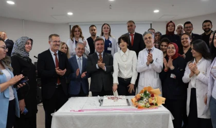 Vali Aydoğdu, Ebeler ve Hemşirelerin Haftasını Kutladı