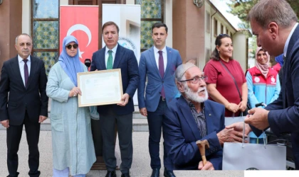 17 İhtiyaç Sahibine Akülü Engelli Aracı Teslim Edildi