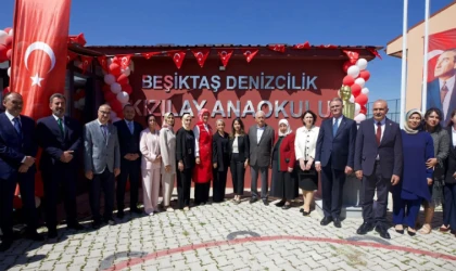 Binali Yıldırım'ın "81 İl 81 Kızılay Anaokulu" Projesi Büyüyor