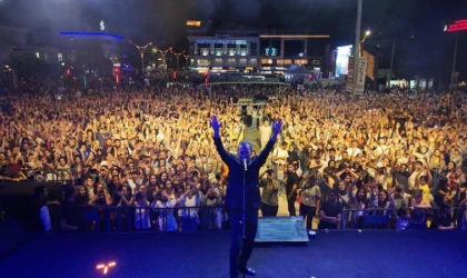Yaşayan Miras Şöleninde Ferhat Göçer'den Muhteşem Konser