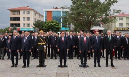 30 Ağustos Zafer Bayramı Törenlerle kutlandı