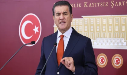 Sarıgül: "Deprem kendini hatırlatıyor ama gerekenler hala yapılmıyor"