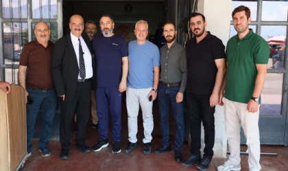 Süleyman Tan’dan Meyve ve Sebze Hali Esnafına Ziyaret