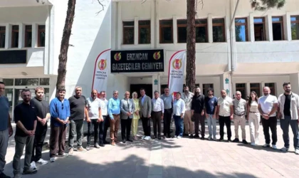 Yeni Parti Heyeti Erzincan Gazeteciler Cemiyeti’nde Basın Toplantısı Düzenledi